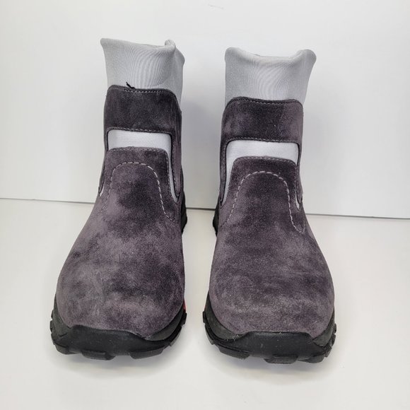 L. L. Bean Women's Size 6 Boots Gray Suede Thinsulate - Picture 3 of 9